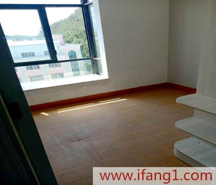 <a href=/chashan/ target=_blank class=infotextkey>茶山小產(chǎn)權(quán)房</a>價格:茶山畔山豪苑
