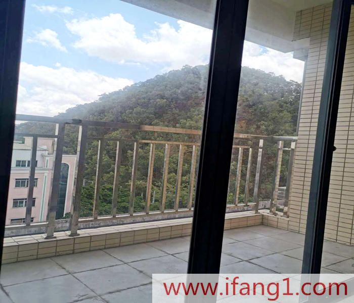 <a href=/chashan/ target=_blank class=infotextkey>茶山小產(chǎn)權(quán)房</a>價格:茶山畔山豪苑